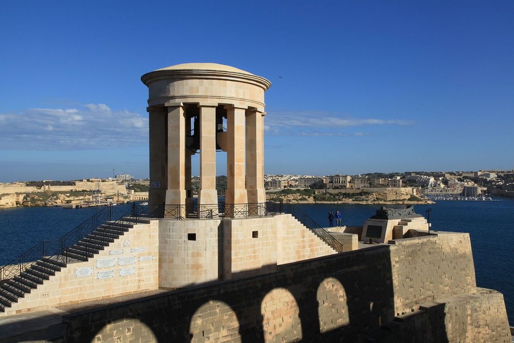 Siege Bell War Memorial Image